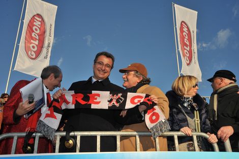 Ingrandisci la foto